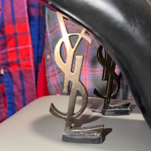 Saint Laurent Black Leather YSL Logo Heels - Picture 4 of 6